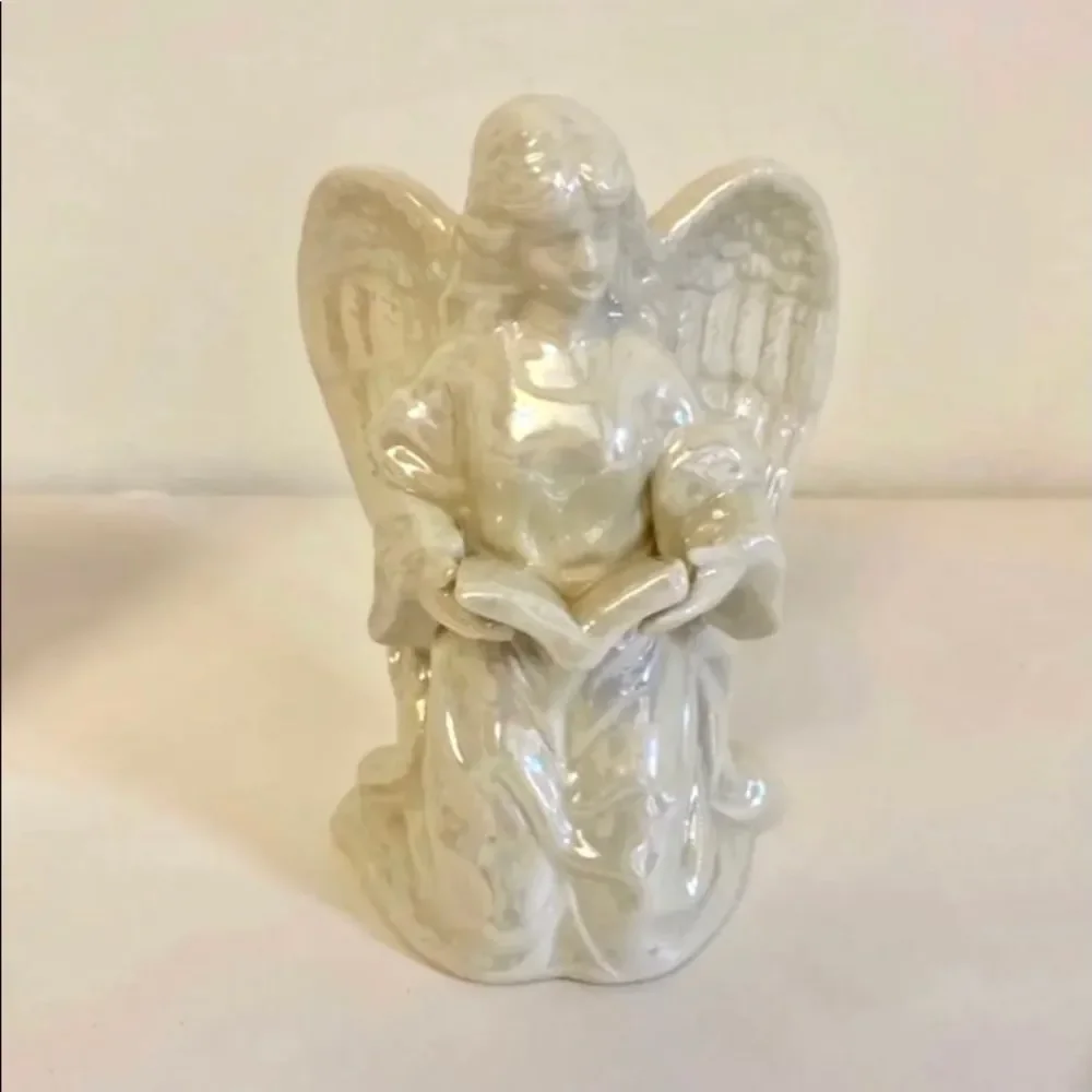 Iridescent Ceramic Angel Figurine‎ Set